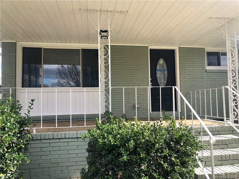 2228 Ludlow Dr, Charlotte, NC 28216