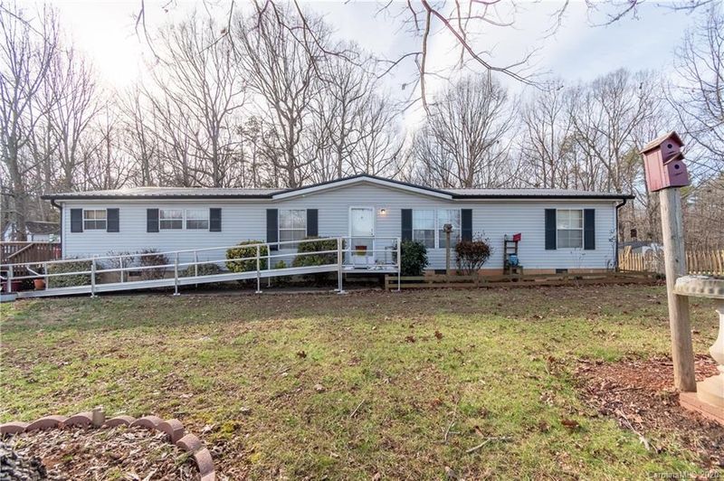 185 Big Tree Dr, Statesville, NC 28677