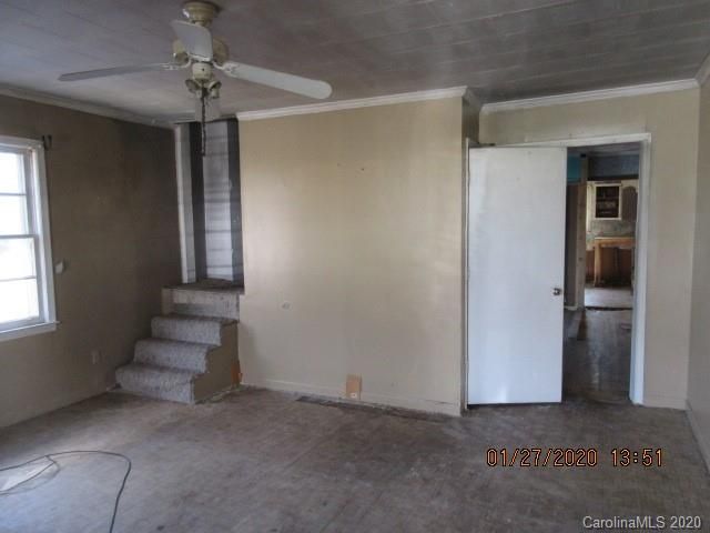 531 White St, Chester, SC 29706