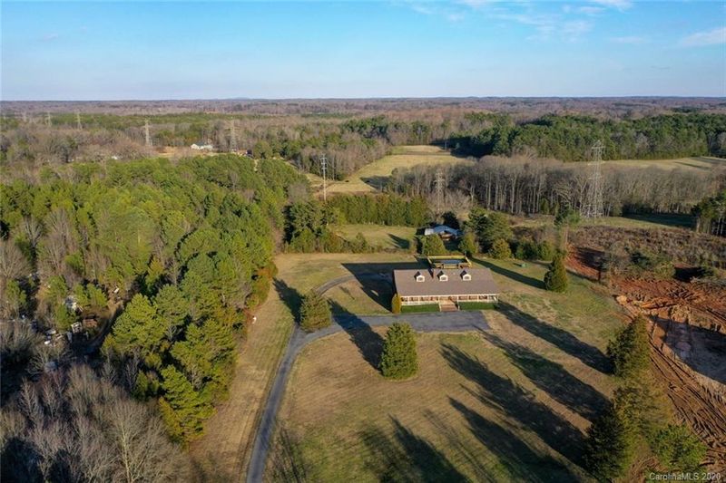 5876 Irish Potato Rd, Kannapolis, NC 28083