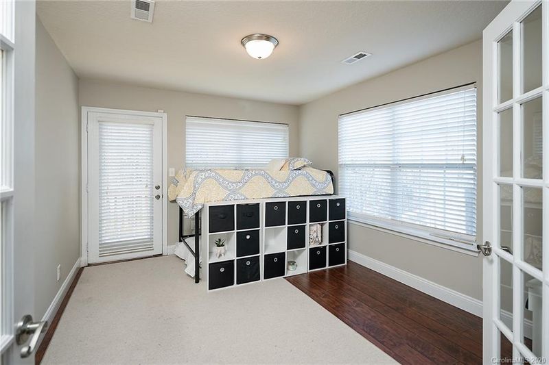 2120 Mallard Pointe Dr, Kannapolis, NC 28083