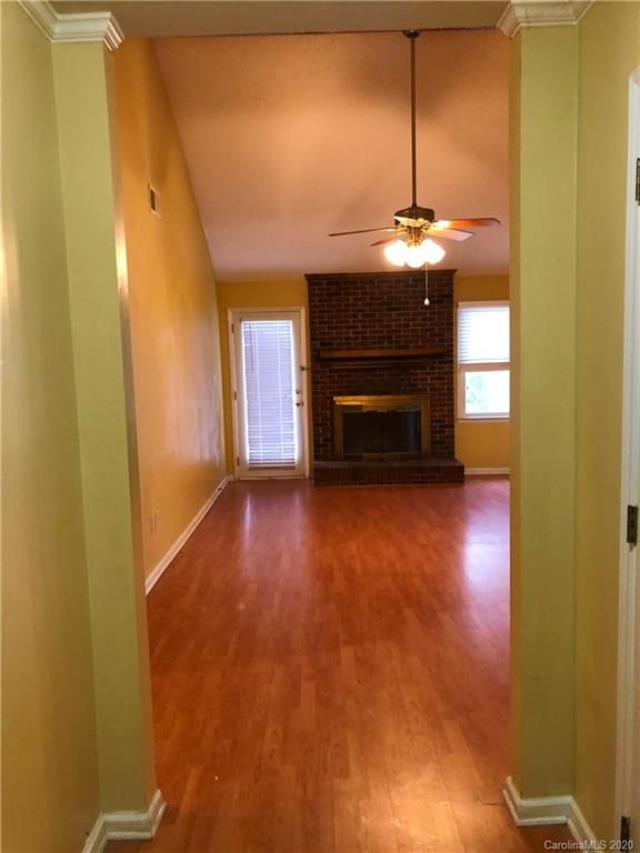 7011 Streamside Dr, Charlotte, NC 28212