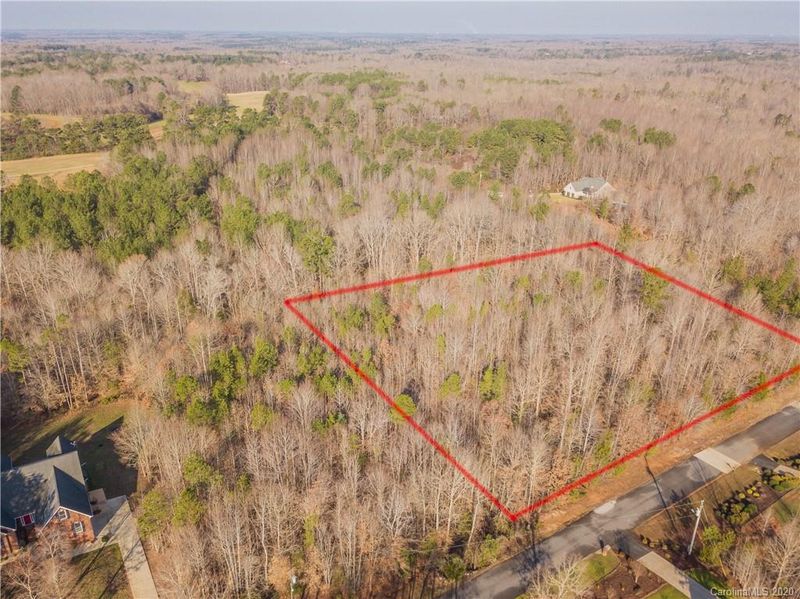 2011 Oak Creek Ct, Lancaster, SC 29720