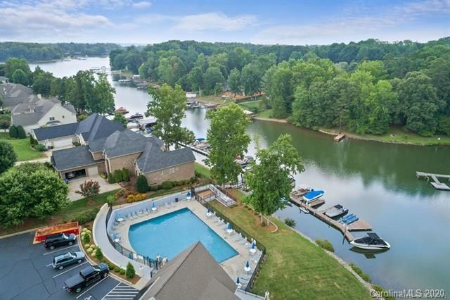 7941 Mariners Pointe Cir, Denver, NC 28037