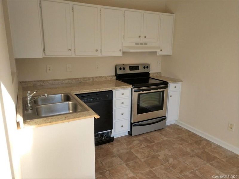 2510 Forest Glen Dr, Lancaster, SC 29720