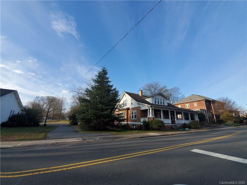 200 E 1st St, Kannapolis, NC 28083