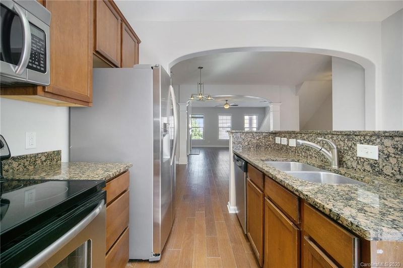 1965 Winpole Ln, Charlotte, NC 28273