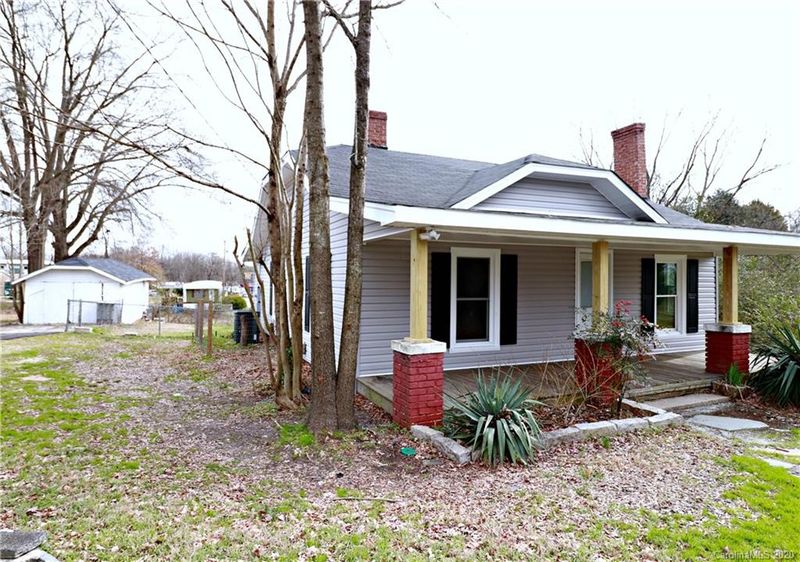 704 Fairview St, Kannapolis, NC 28083
