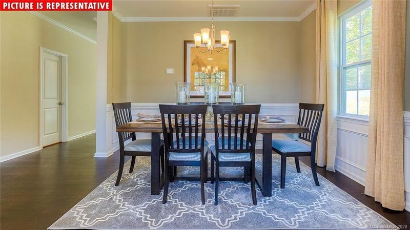 1131 Rock Haven Dr, Charlotte, NC 28216