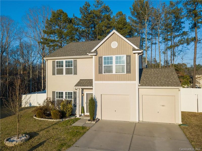 1769 Leeview Ln, Clover, SC 29710