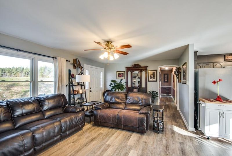 2976 Blackburn School Rd, Newton, NC 28658