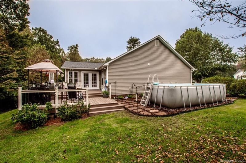 3542 Navajo Dr, Maiden, NC 28650