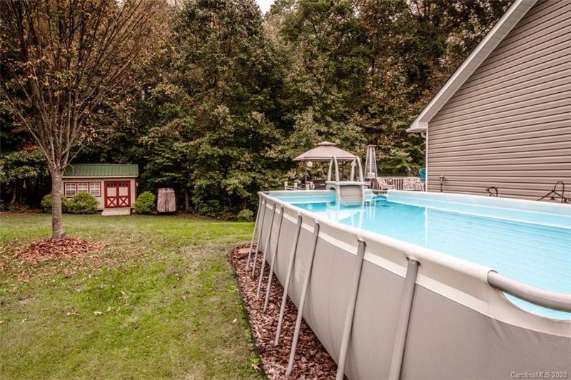 3542 Navajo Dr, Maiden, NC 28650