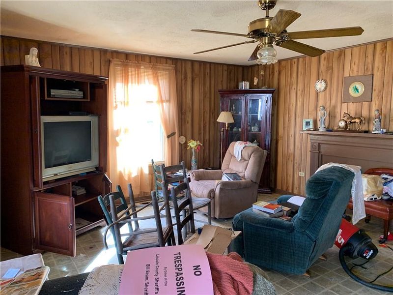 124 D St, Lincolnton, NC 28618
