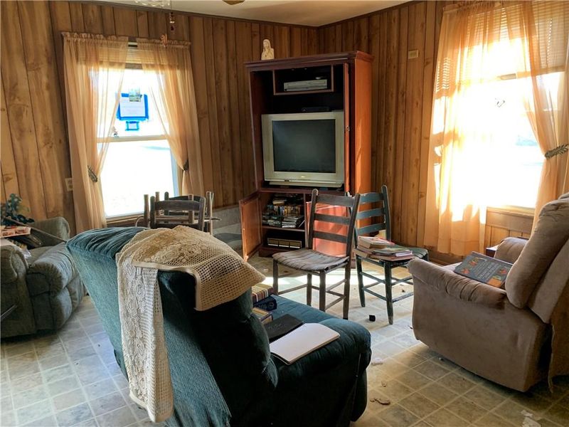 124 D St, Lincolnton, NC 28618