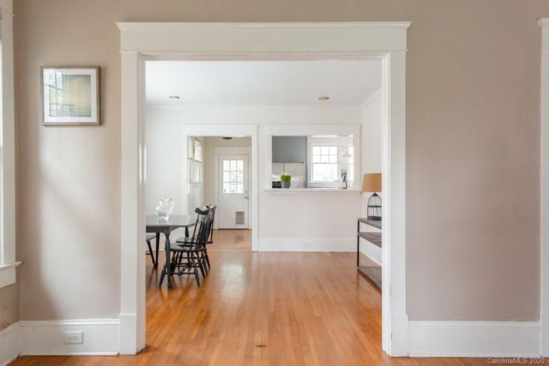 417 Ridgeway Ave, Charlotte, NC 28204