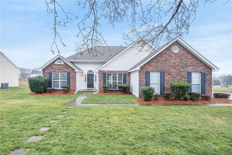 8704 Terra Cotta Dr, Charlotte, NC 28215
