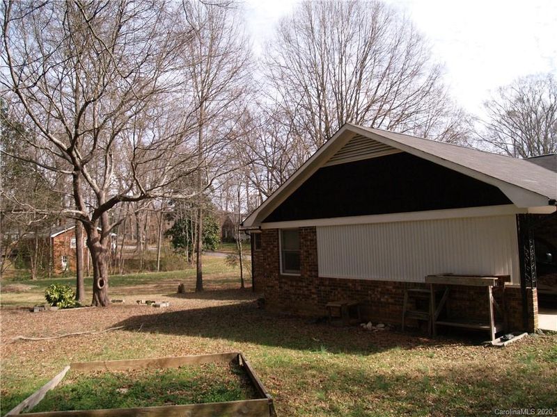 601 Red Fox Trl, Statesville, NC 28677