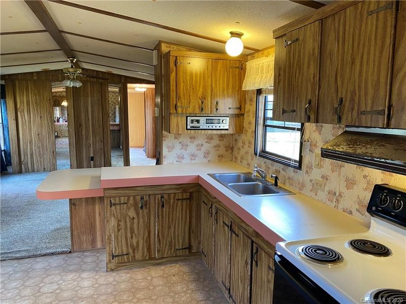 1213 Debbie Dr, Monroe, NC 28112