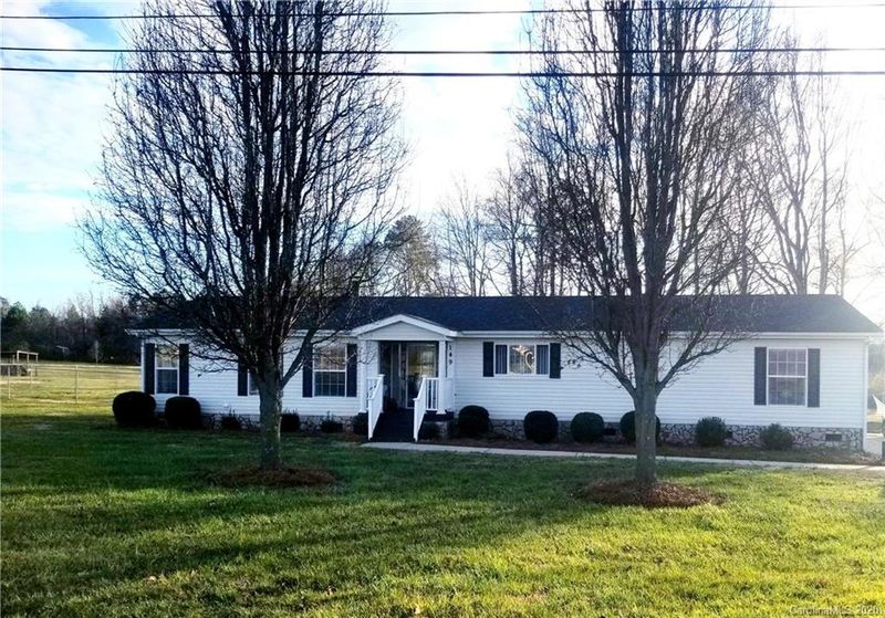 149 Hub Carpenter Rd, Bessemer City, NC 28016
