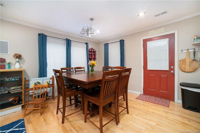 204 White St, Concord, NC 28027