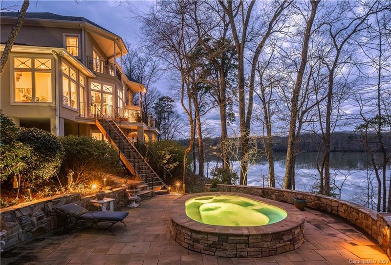 7418 Buckland Rd, Charlotte, NC 28278