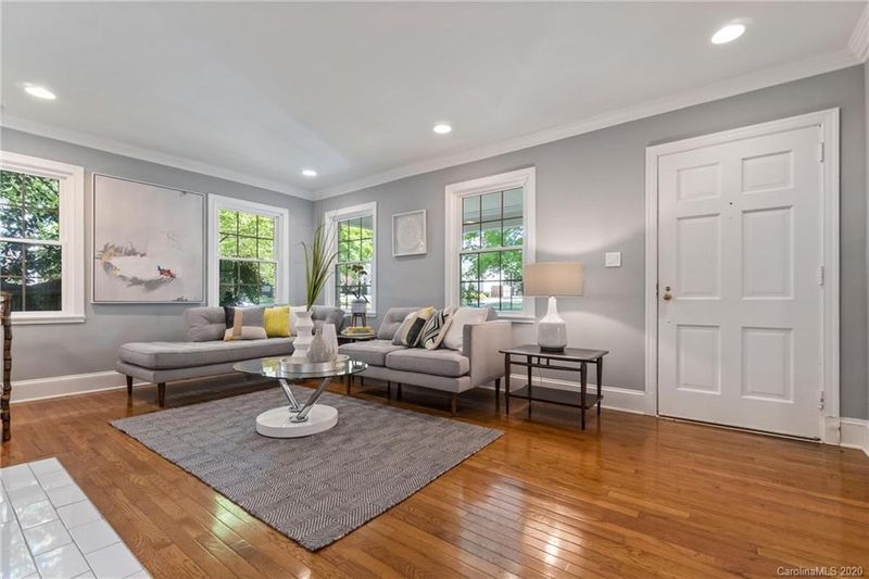 1047 Sedgefield Rd, Charlotte, NC 28209