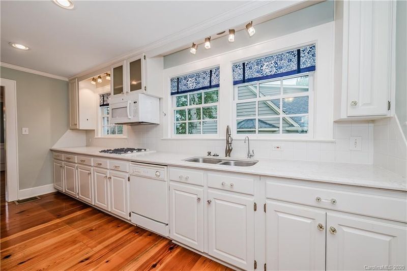 200 Tranquil Ave, Charlotte, NC 28209