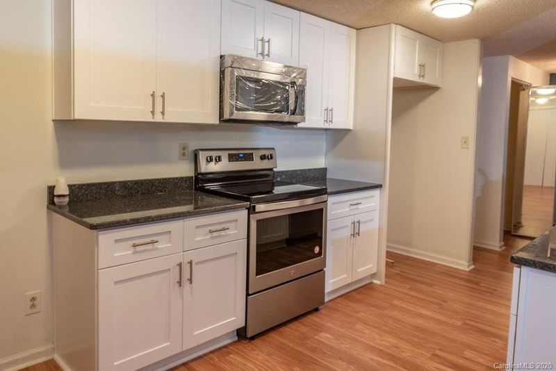 3134 Old House Cir, Matthews, NC 28105