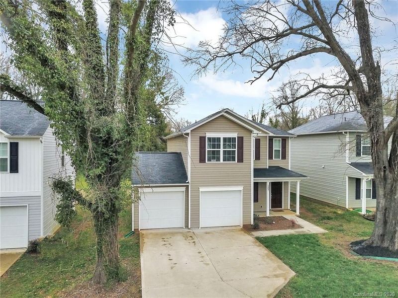 5807 Hewitt Dr, Charlotte, NC 28269