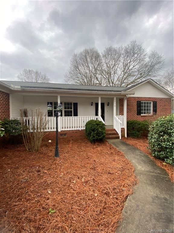 1714 Dogwood Ln, Lancaster, SC 29720