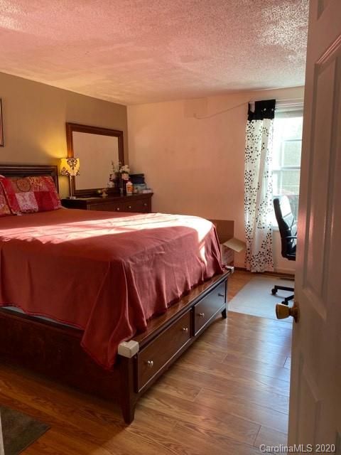 7933 Holly Hill Rd, Charlotte, NC 28227