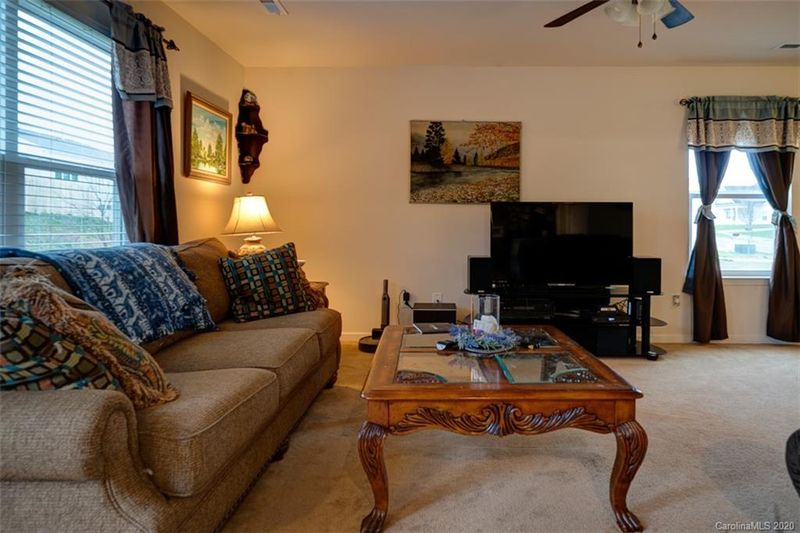 119 Spring Meadows Dr, Lincolnton, NC 28092
