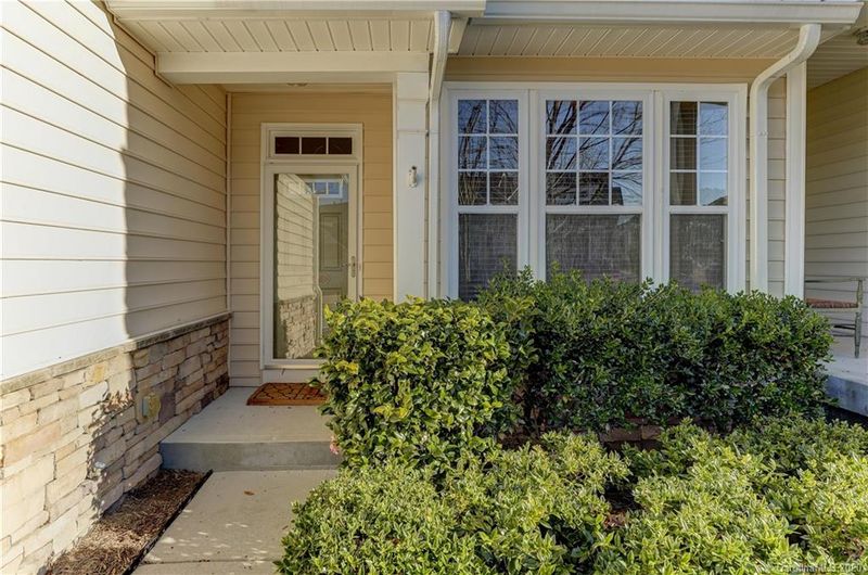 554 Pine Links Dr, Tega Cay, SC 29708