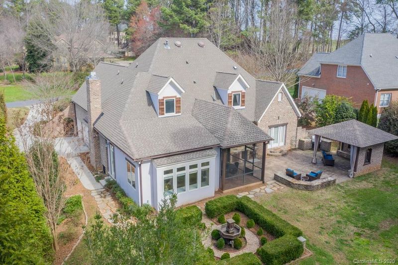 8020 Turnberry Ln, Stanley, NC 28164