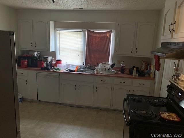 107 E Main St, Belmont, NC 28012