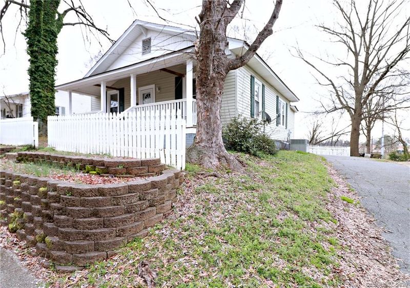 321 Central Ave, Kannapolis, NC 28081