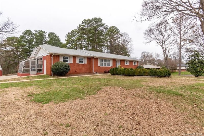 114 Kinderway Ave, Charlotte, NC 28214