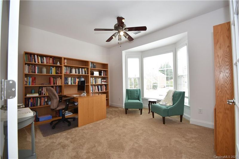439 Willow Brook Dr, Matthews, NC 28105