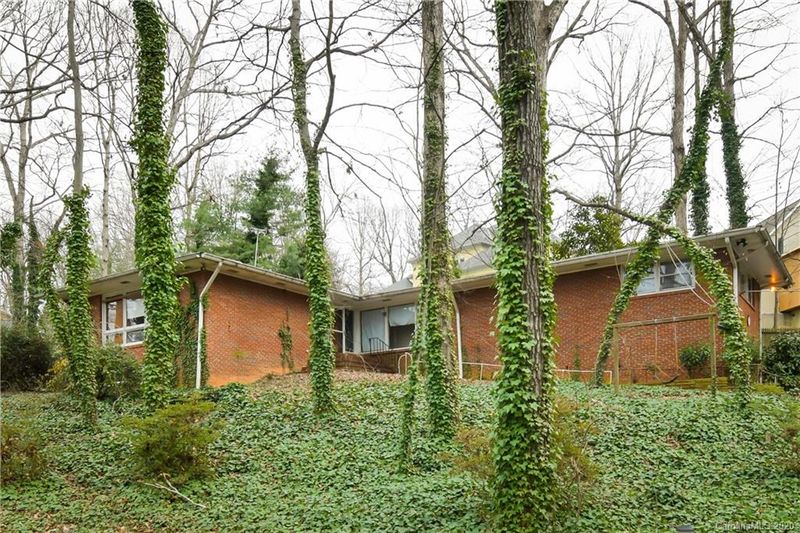 7735 Park Rd, Charlotte, NC 28210