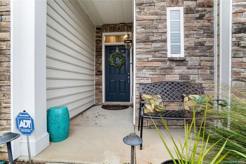 10807 Dancing Wind Rd, Charlotte, NC 28277