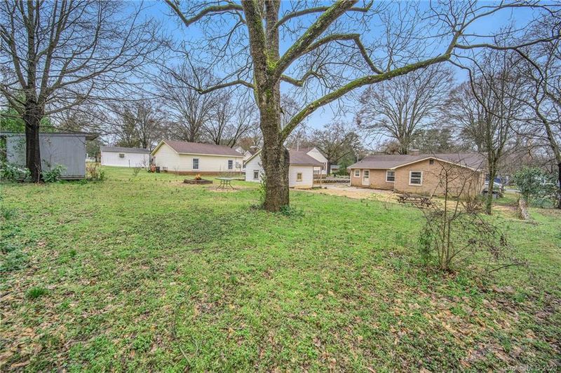 696 Propston St NW, Concord, NC 28025