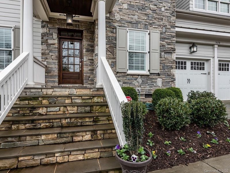 3610 Sharon Ridge Ln, Charlotte, NC 28210