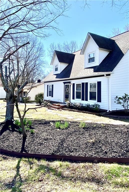 1457 Midlake Ave, Kannapolis, NC 28083