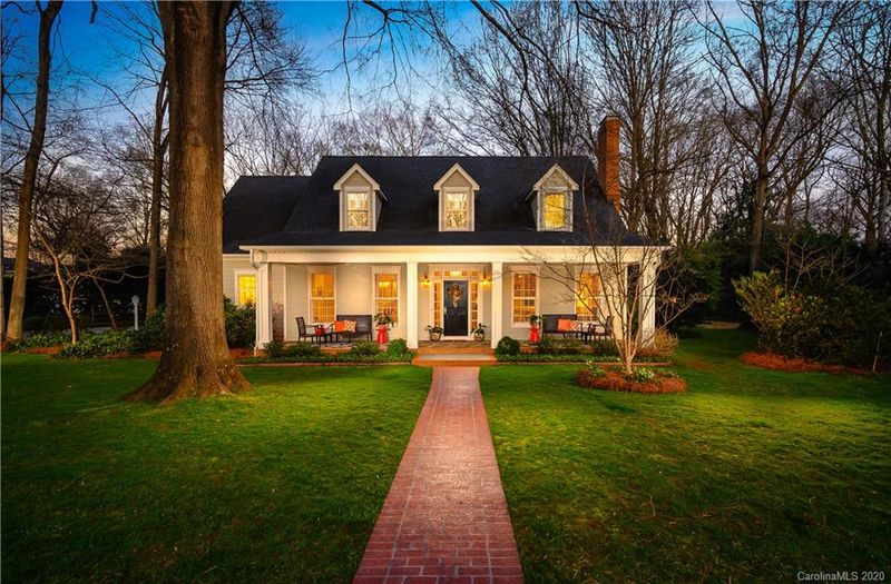 2701 Meade Ct, Charlotte, NC 28211