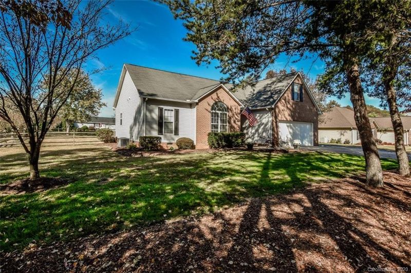 150 State Park Rd #24, Troutman, NC 28166