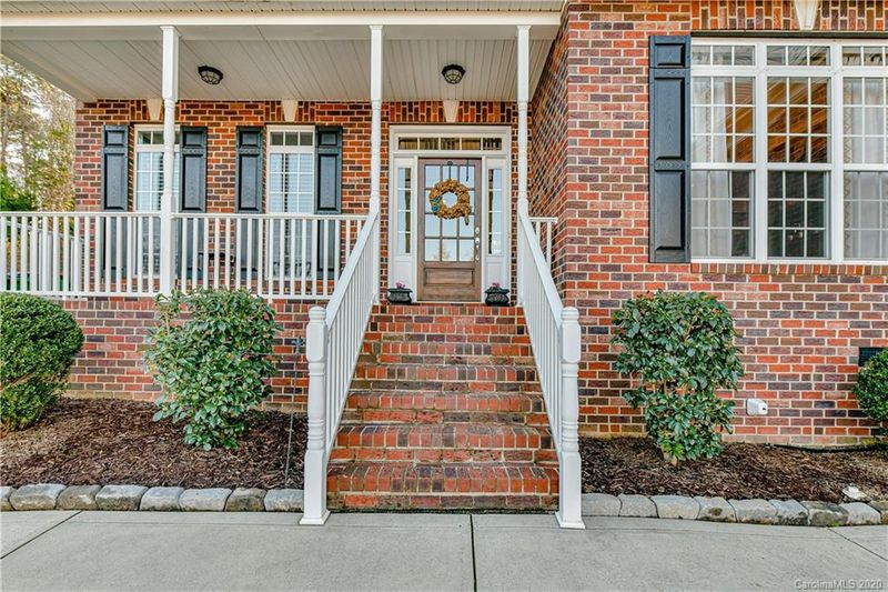 7024 Edenderry Dr, Charlotte, NC 28270