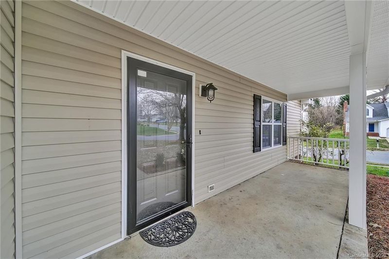 3831 Rosedown Dr, Matthews, NC 28105