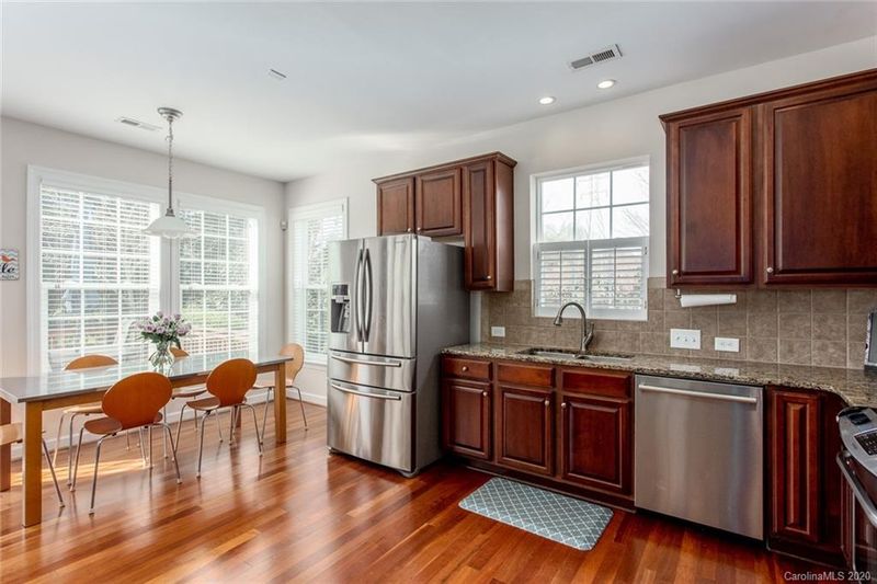 9302 Rosalyn Glen Rd, Cornelius, NC 28031