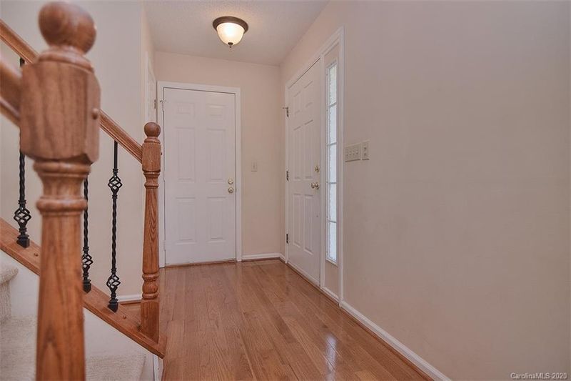 3940 Armitage Dr, Charlotte, NC 28269